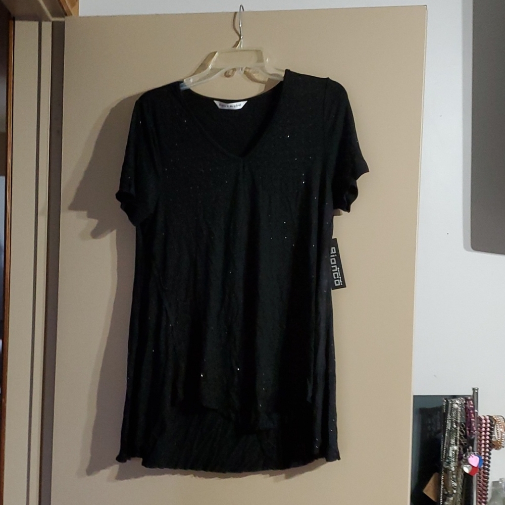 Black shirt